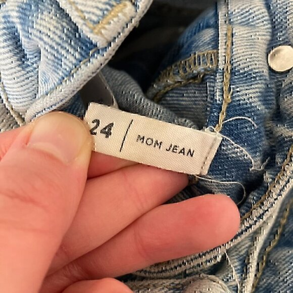 PACSUN Mom Jeans Light Wash Distressed Ripped High Waisted Cropped Crop Ankle 24 - Picture 7 of 13